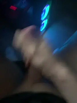 Snapshot of jstntz chatting on 11/29/25, 12:46 jstntz online show from 11/29/25, 12:46