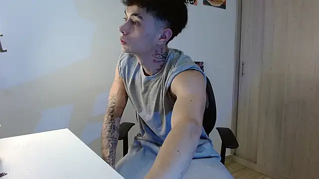 Snapshot of jaico_santos chatting on 07/18/26, 11:30 jaico santos online show from 07/18/26, 11:30