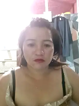 Snapshot of asian_seductive2 chatting on 10/17/25, 11:35 asian seductive2 online show from 10/17/25, 11:35