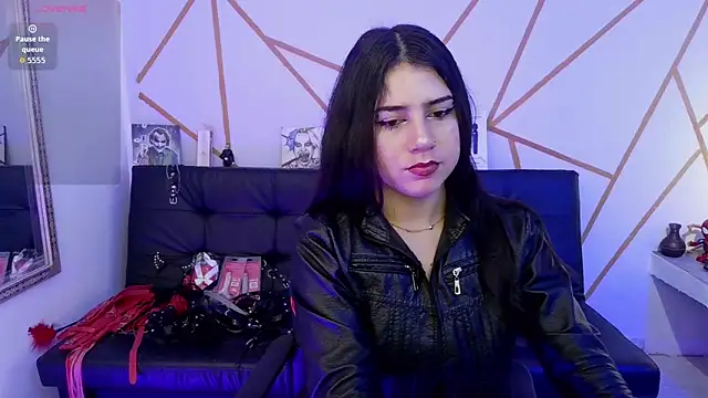 ilayra smith online show from 11/10/25, 08:08