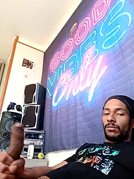 Mikaaa97 online show from 04/15/26, 08:32