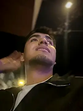 Snapshot of tomy_hot20 chatting on 10/30/25, 12:23 tomy hot20 online show from 10/30/25, 12:23