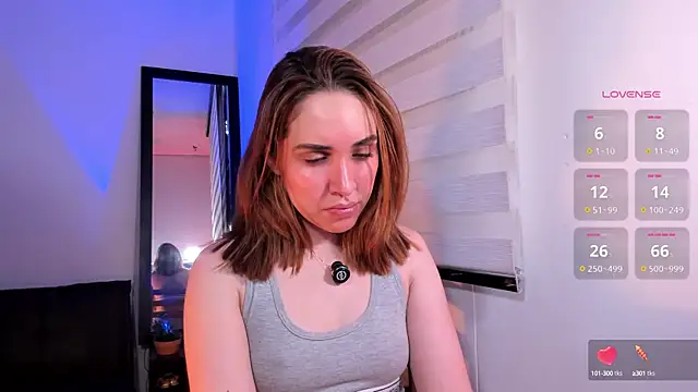 SarahCastillo  online show from 09/22/25, 12:29