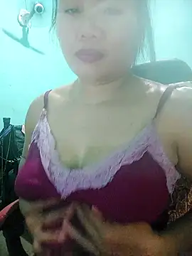 Snapshot of Alyxa_Star chatting on 06/10/26, 01:10 Alyxa Star online show from 06/10/26, 01:10