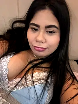 Snapshot of bolivia26 chatting on 12/18/25, 06:19 bolivia26 online show from 12/18/25, 06:19