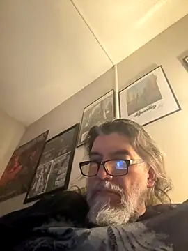 Snapshot of nothingbutagoontime68 chatting on 11/19/25, 02:33 nothingbutagoontime68 online show from 11/19/25, 02:33