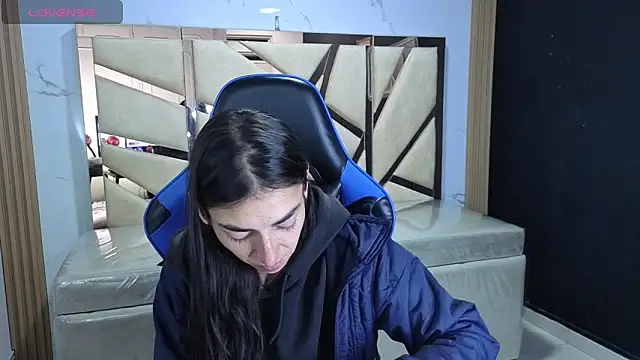 Maily a  online show from 02/10/26, 03:10