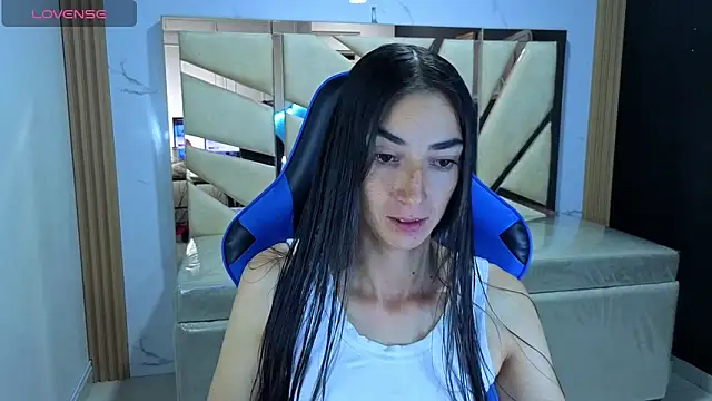 Maily a  online show from 03/06/26, 03:03