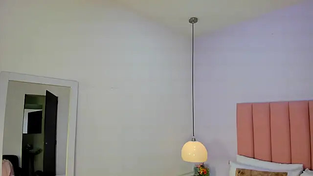 Snapshot of Amy_Ferreira chatting on 11/09/25, 03:05 Amy Ferreira online show from 11/09/25, 03:05