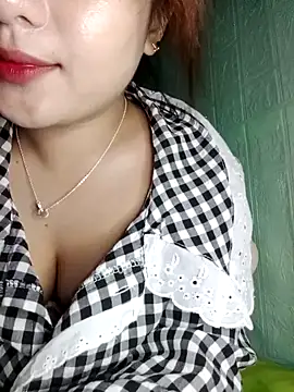 Snapshot of Linksys_nicee chatting on 10/26/25, 02:23 Linksys nicee online show from 10/26/25, 02:23