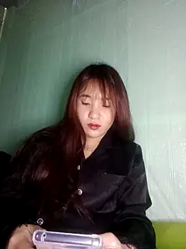 Snapshot of Linksys_nicee chatting on 11/19/25, 05:51 Linksys nicee online show from 11/19/25, 05:51