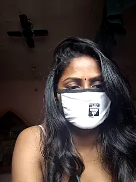 Jasmine Januja online show from 10/29/25, 10:06