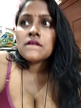 Snapshot of Jasmine_Januja chatting on 05/06/26, 03:57 Jasmine Januja online show from 05/06/26, 03:57