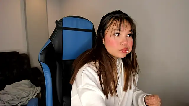 Snapshot of Wendy_Harris0 chatting on 10/06/25, 03:37 Wendy Harris0 online show from 10/06/25, 03:37