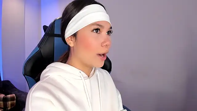 Snapshot of Wendy_Harris0 chatting on 10/22/25, 03:51 Wendy Harris0 online show from 10/22/25, 03:51