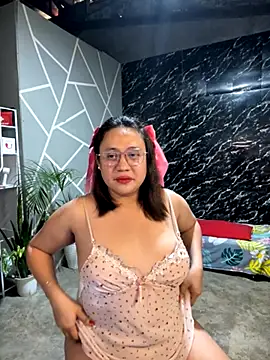 Snapshot of 1aquaticangel69 chatting on 11/18/25, 05:34 1aquaticangel69 online show from 11/18/25, 05:34