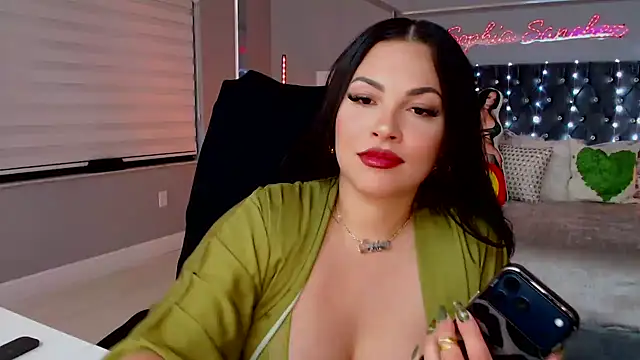 Snapshot of theofficialsophiasanchez chatting on 03/13/26, 04:41 theofficialsophiasanchez online show from 03/13/26, 04:41