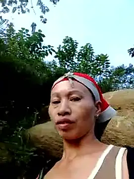 donna-bae online show from 10/29/25, 12:02