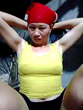 donna-bae online show from 04/15/26, 12:23