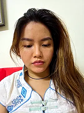 MaiHoang2k online show from 10/22/25, 02:56