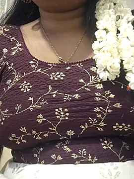 Snapshot of TAMIL_AMMUKUTTYY chatting on 02/25/26, 06:50 TAMIL AMMUKUTTYY online show from 02/25/26, 06:50