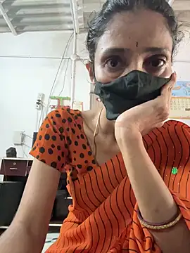 Snapshot of sweetreddy-02 chatting on 09/22/25, 06:48 sweetreddy-02 online show from 09/22/25, 06:48