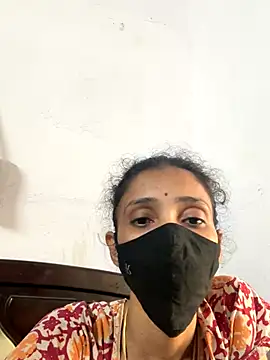 Snapshot of sweetreddy-02 chatting on 10/23/25, 07:29 sweetreddy-02 online show from 10/23/25, 07:29