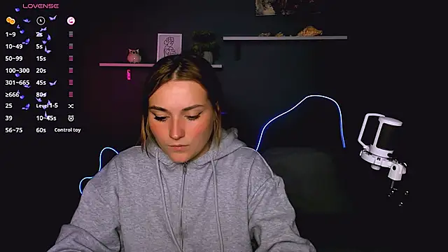 casey meow  online show from 10/16/25, 05:19