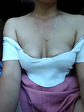 Snapshot of Ruby-sexyx chatting on 09/21/25, 02:02 Ruby-sexyx online show from 09/21/25, 02:02