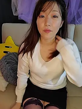 Snapshot of M_Kaede chatting on 11/28/25, 07:38 M Kaede online show from 11/28/25, 07:38