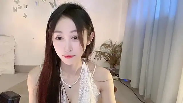Snapshot of ai-ai-mi chatting on 09/24/25, 12:47 ai-ai-mi online show from 09/24/25, 12:47