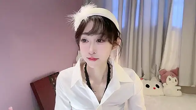 Snapshot of ai-ai-mi chatting on 11/05/25, 02:33 ai-ai-mi online show from 11/05/25, 02:33