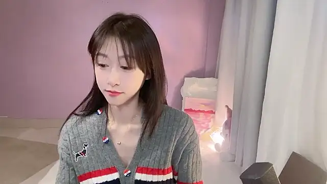 Snapshot of ai-ai-mi chatting on 11/21/25, 09:19 ai-ai-mi online show from 11/21/25, 09:19