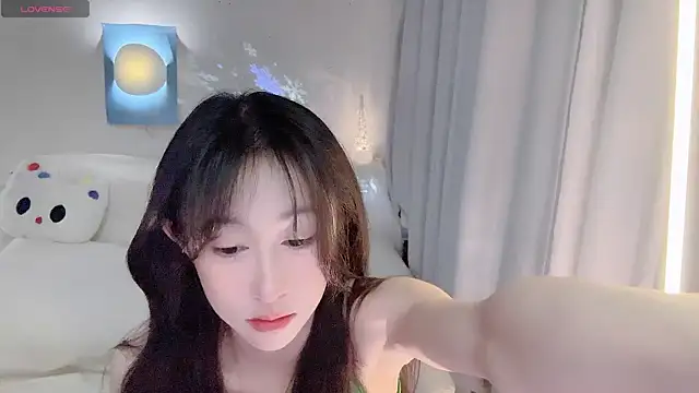 Snapshot of ai-ai-mi chatting on 05/16/26, 09:13 ai-ai-mi online show from 05/16/26, 09:13