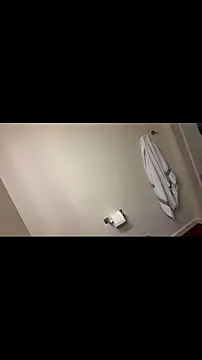 Snapshot of Matthew23Z chatting on 10/12/25, 05:45 Matthew23Z online show from 10/12/25, 05:45