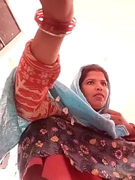 Snapshot of Hott_locky chatting on 12/16/25, 04:17 Hott locky online show from 12/16/25, 04:17