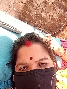 Snapshot of Hott_locky chatting on 12/17/25, 07:14 Hott locky online show from 12/17/25, 07:14