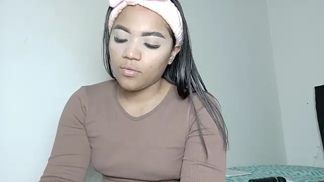 Natashaparker   online show from 03/05/26, 08:27