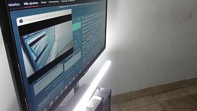 Snapshot of ebony_hard_sex chatting on 10/29/25, 01:24 ebony hard sex online show from 10/29/25, 01:24