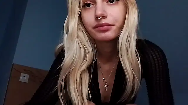 Snapshot of lesyawhite chatting on 10/03/25, 06:05 lesyawhite online show from 10/03/25, 06:05