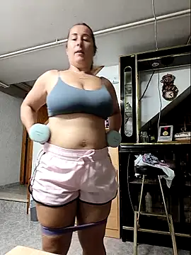 Snapshot of bichota85 chatting on 10/16/25, 03:13 bichota85 online show from 10/16/25, 03:13