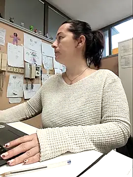 Snapshot of bichota85 chatting on 02/13/26, 11:17 bichota85 online show from 02/13/26, 11:17