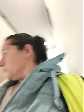 Snapshot of bichota85 chatting on 02/17/26, 10:34 bichota85 online show from 02/17/26, 10:34