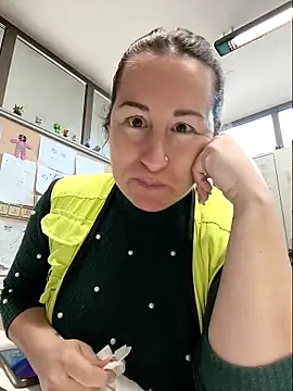 Snapshot of bichota85 chatting on 03/12/26, 12:44 bichota85 online show from 03/12/26, 12:44