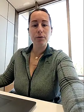 Snapshot of bichota85 chatting on 03/24/26, 10:20 bichota85 online show from 03/24/26, 10:20