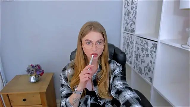 JasmineAlone online show from 10/12/25, 07:46