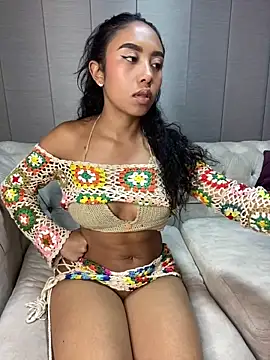 Tatiana 18pink online show from 10/11/25, 12:43