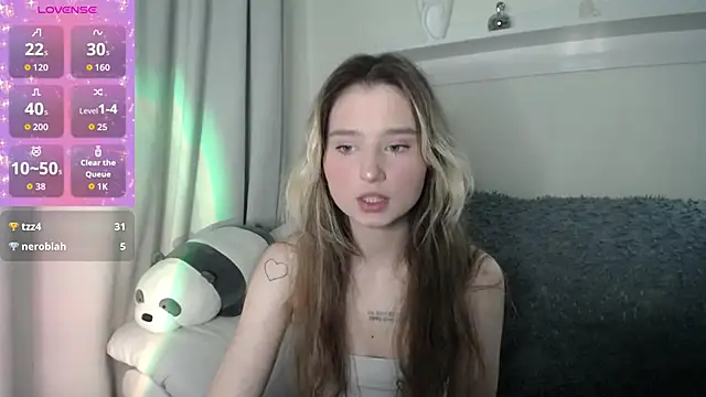 Snapshot of _Lua__ chatting on 10/09/25, 04:49  Lua   online show from 10/09/25, 04:49