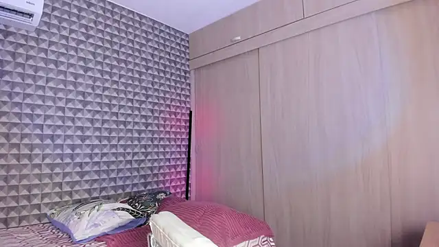 Snapshot of MissDhana chatting on 03/25/26, 12:55 MissDhana online show from 03/25/26, 12:55