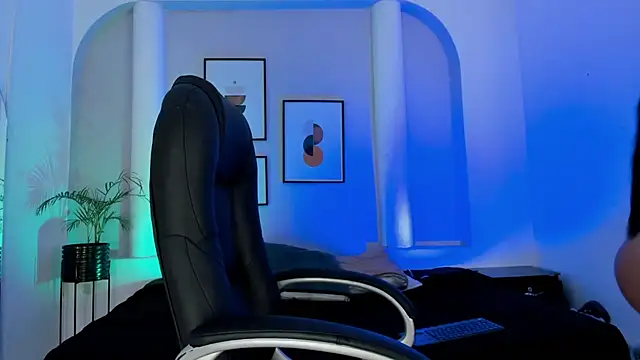 Juanita  acosta1 online show from 11/26/25, 01:56